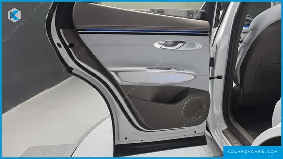 GENESIS GV70 2.5T GASOLINE 2WD
