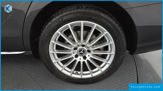 MERCEDES E-CLASS E220D 4MATIC EXCLUSIVE