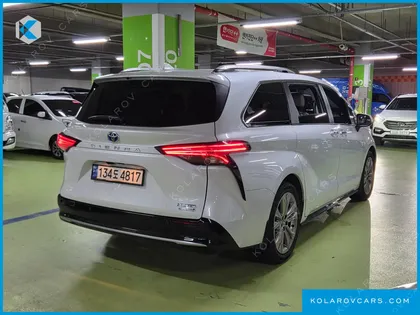 TOYOTA SIENNA 2.5 HYBRID 2WD