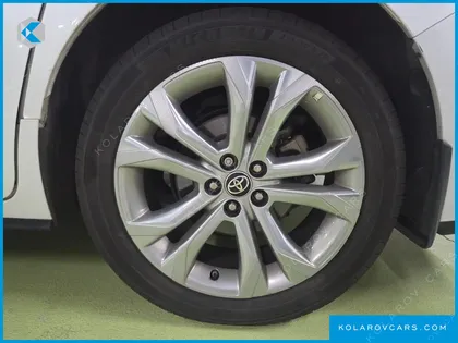 TOYOTA SIENNA 2.5 HYBRID 2WD