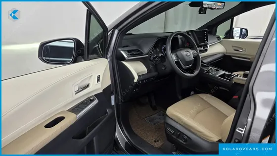 TOYOTA SIENNA 2.5 HYBRID 2WD