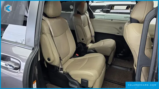 TOYOTA SIENNA 2.5 HYBRID 2WD