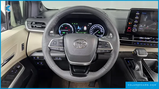 TOYOTA SIENNA 2.5 HYBRID 2WD