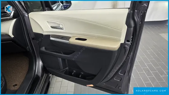 TOYOTA SIENNA 2.5 HYBRID 2WD