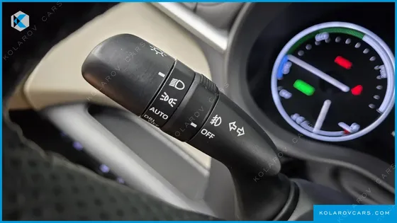 TOYOTA SIENNA 2.5 HYBRID 2WD
