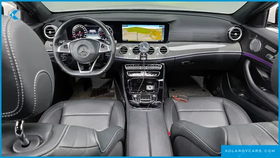 MERCEDES E-CLASS E300 4MATIC AMG LINE