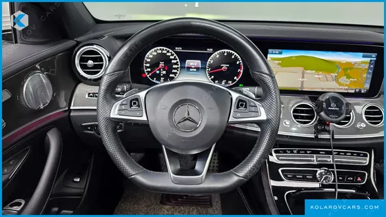 MERCEDES E-CLASS E300 4MATIC AMG LINE