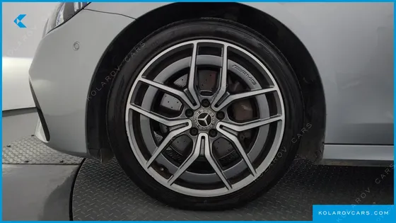 MERCEDES E-CLASS E220D 4MATIC AMG LINE