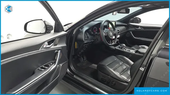 KIA STINGER 3.3 TURBO AWD