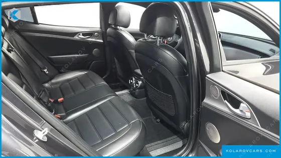 KIA STINGER 3.3 TURBO AWD