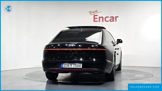 HYUNDAI GRANDEUR CALLIGRAPHY