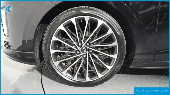 HYUNDAI GRANDEUR CALLIGRAPHY
