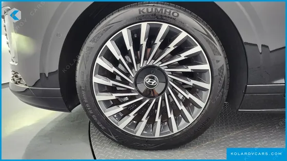 HYUNDAI GRANDEUR CALLIGRAPHY
