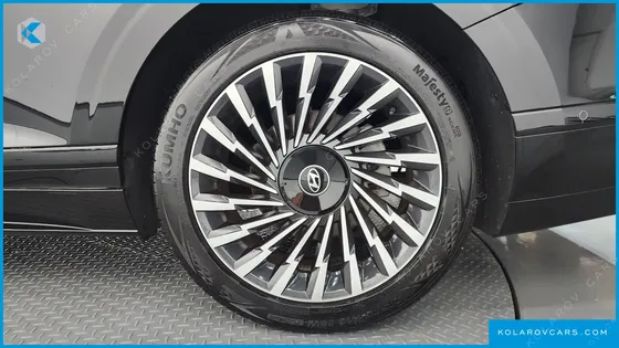 HYUNDAI GRANDEUR CALLIGRAPHY
