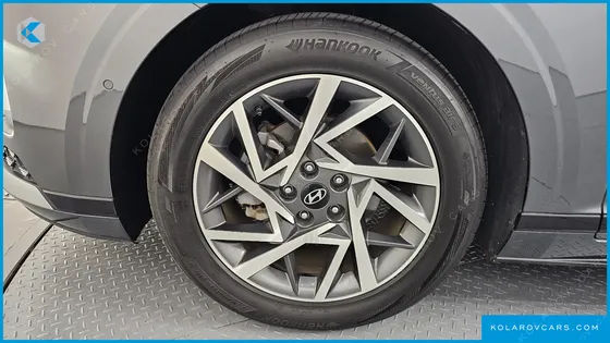 HYUNDAI GRANDEUR EXCLUSIVE