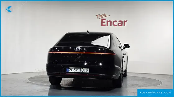HYUNDAI GRANDEUR CALLIGRAPHY