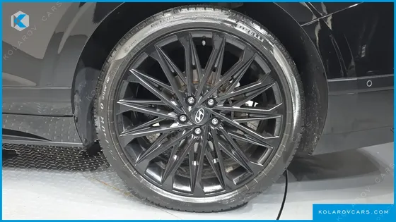 HYUNDAI GRANDEUR CALLIGRAPHY