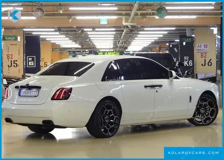 ROLLS ROYCE GHOST 6.7 V12 BLACK BADGE