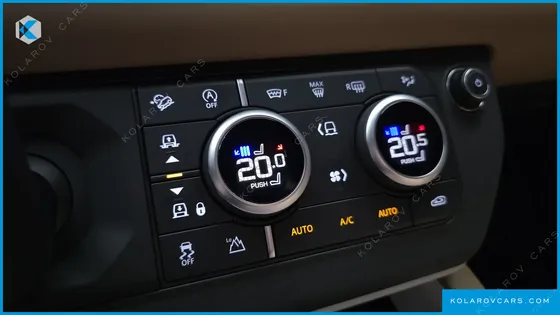 LAND ROVER DEFENDER 110 P300 X-DYNAMIC SE