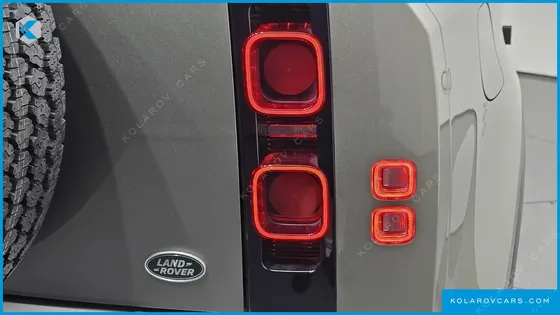 LAND ROVER DEFENDER 90 D250 SE