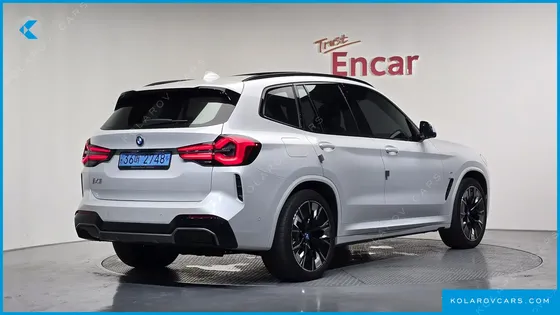 BMW IX3 M SPORTS