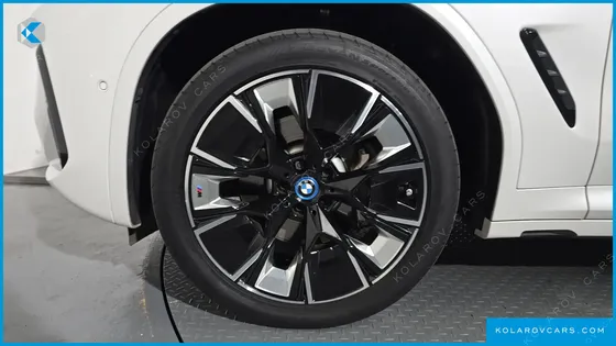 BMW IX3 M SPORTS