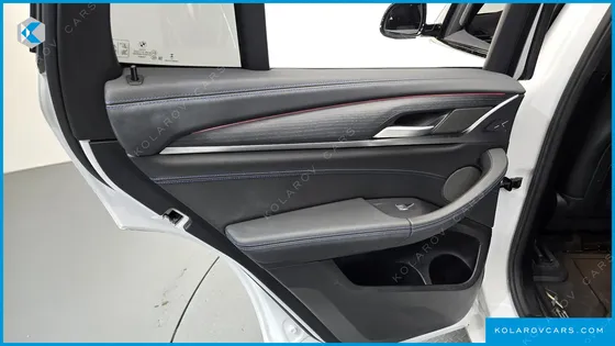 BMW IX3 M SPORTS