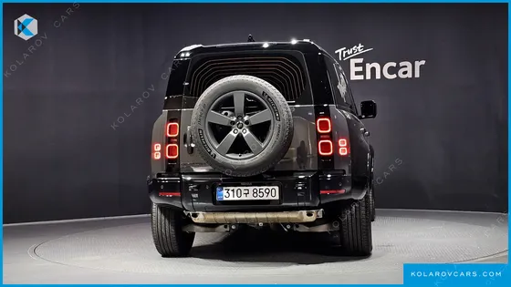 LAND ROVER DEFENDER 110 P300 X-DYNAMIC SE