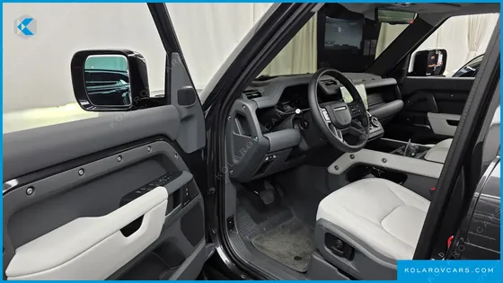 LAND ROVER DEFENDER 110 P300 X-DYNAMIC SE