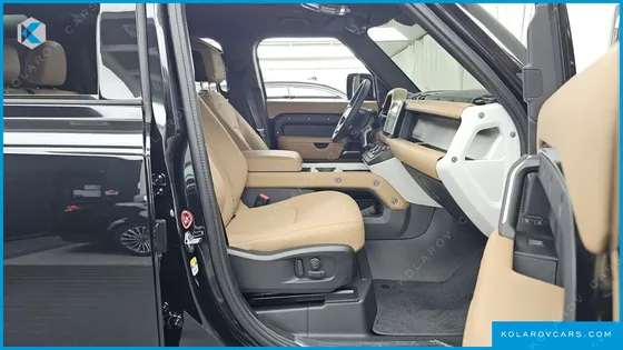 LAND ROVER DEFENDER 110 P300 X-DYNAMIC SE