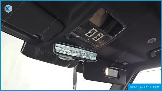 LAND ROVER DEFENDER 110 P300 X-DYNAMIC SE