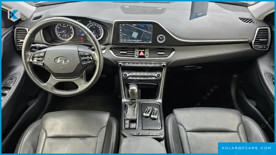 HYUNDAI GRANDEUR 3.0 LPI MODERN (RENTAL CAR)