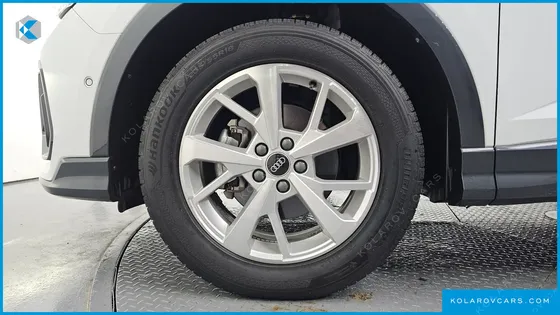 AUDI Q3 35 TDI PREMIUM SPORTBACK