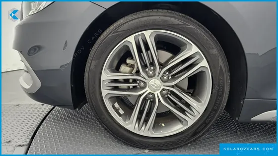 HYUNDAI GRANDEUR 2.4 PREMIUM
