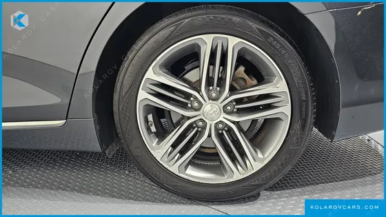 HYUNDAI GRANDEUR 2.4 PREMIUM