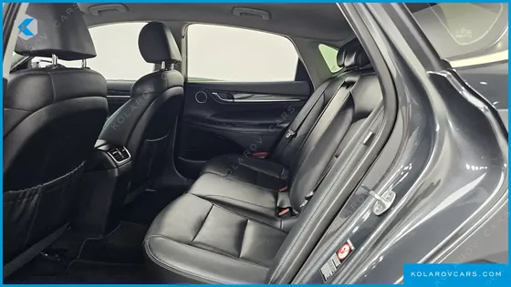 HYUNDAI GRANDEUR 2.4 PREMIUM