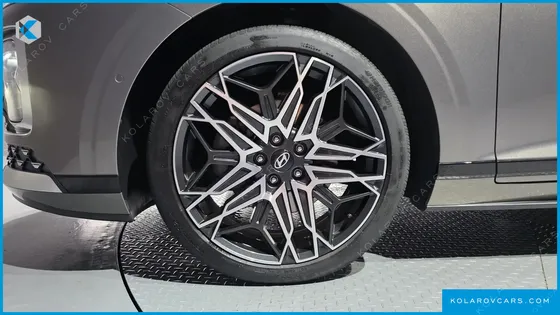 HYUNDAI GRANDEUR 2,5 GASOLINE 2WD