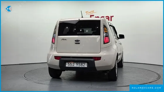 KIA SOUL GASOLINE 1.6 SMART