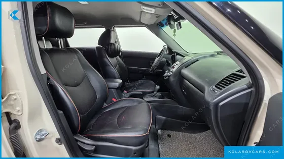 KIA SOUL GASOLINE 1.6 SMART