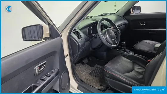 KIA SOUL GASOLINE 1.6 SMART