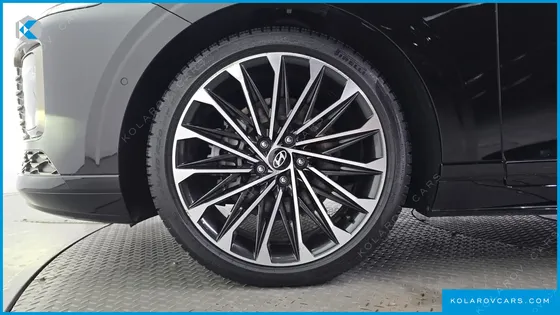 HYUNDAI GRANDEUR 3,5 GASOLINE 4WD