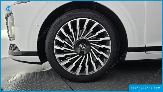 HYUNDAI GRANDEUR 2,5 GASOLINE 2WD