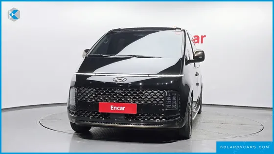 HYUNDAI STARIA 4WD LOUNGE 9-SEATER