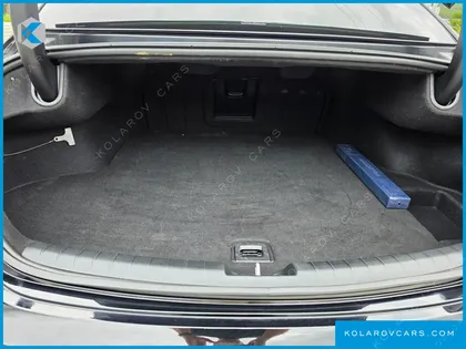 HYUNDAI GRANDEUR 3.0 LPI RENT CAR