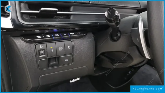 HYUNDAI STARIA HEV 1.6 LOUNGE 9-SEATER