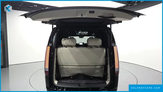 HYUNDAI STARIA HEV 1.6 LOUNGE 9-SEATER