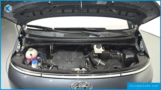 HYUNDAI STARIA L3.5 CARGO 3-SEATER