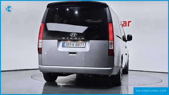 HYUNDAI STARIA 4WD TOURER 9-SEATER