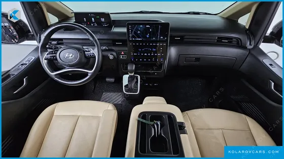 HYUNDAI STARIA 4WD TOURER 9-SEATER
