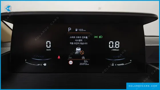 HYUNDAI STARIA 4WD TOURER 9-SEATER